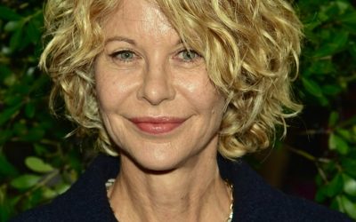 Meg Ryan’s zeldzame verschijning op 64-jarige leeftijd leidt tot een golf van reacties